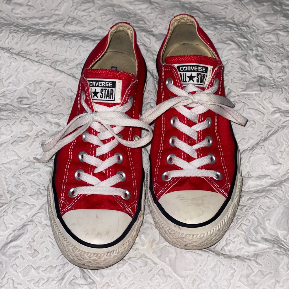 Red Low top Converse